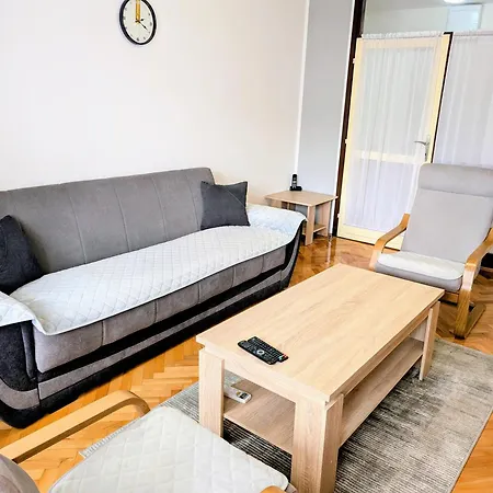 Stan Na Dan Bijeli Brijeg Apartment