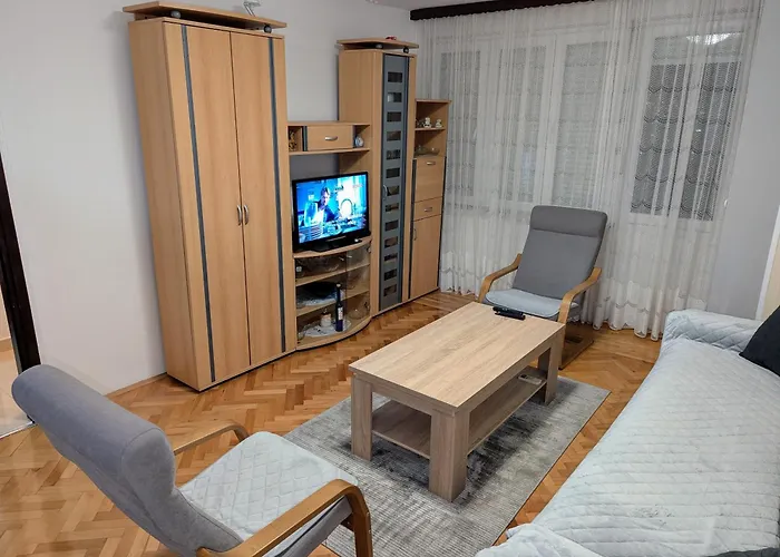 Stan Na Dan Bijeli Brijeg Appartamento